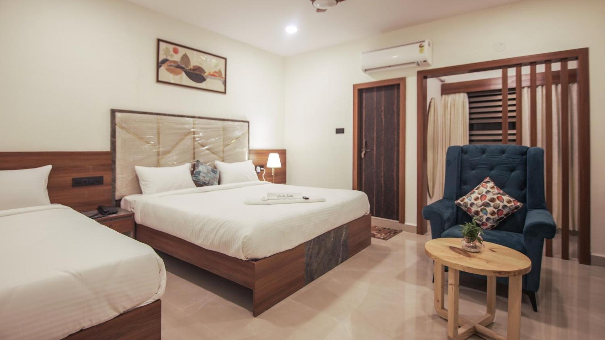 Radhe Suites Hyderabad Exterior photo